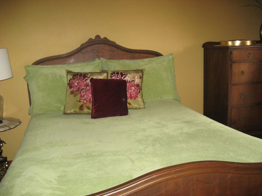Gite Au Vieux Pommier Тадусак Екстериор снимка