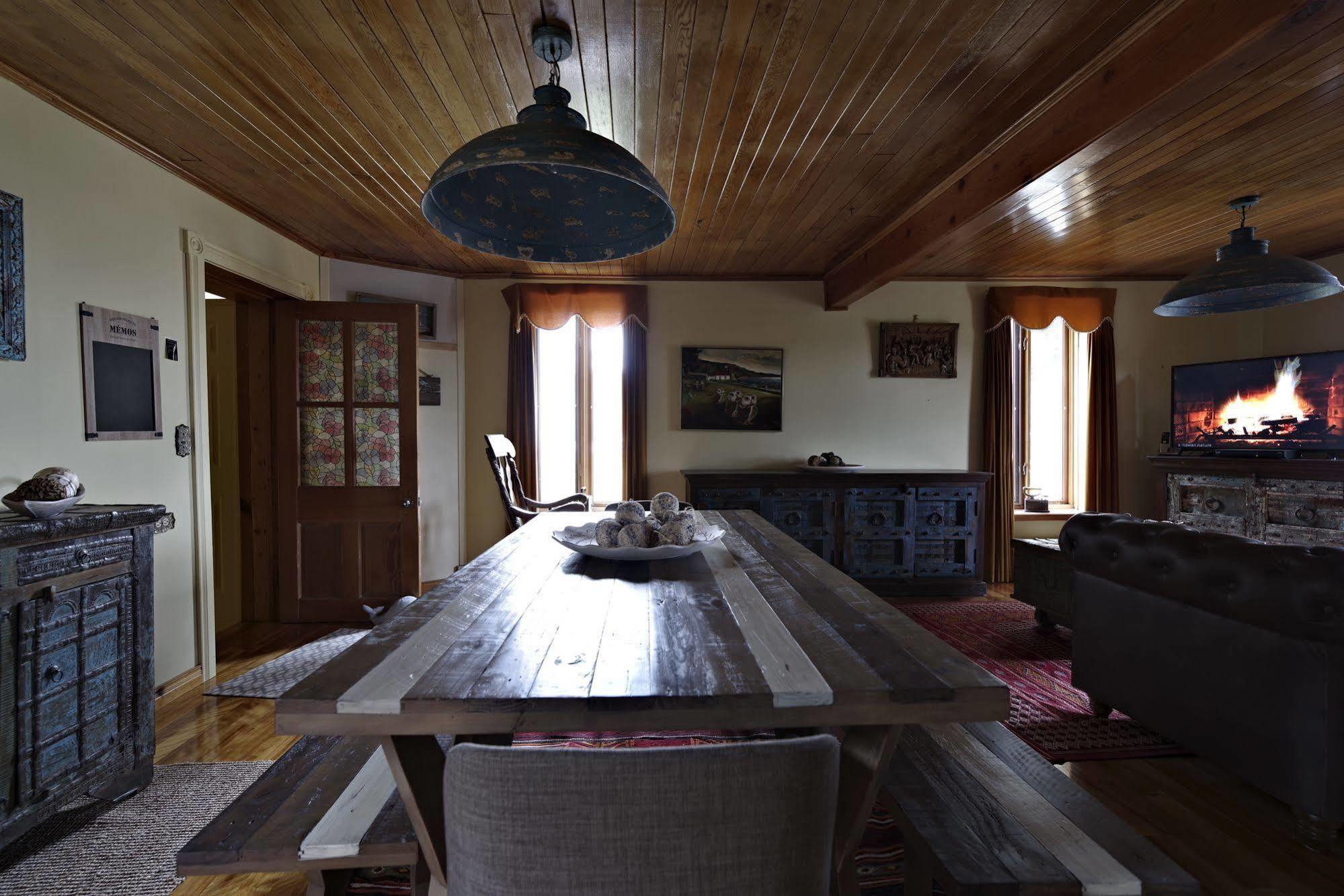 Gite Au Vieux Pommier Тадусак Екстериор снимка
